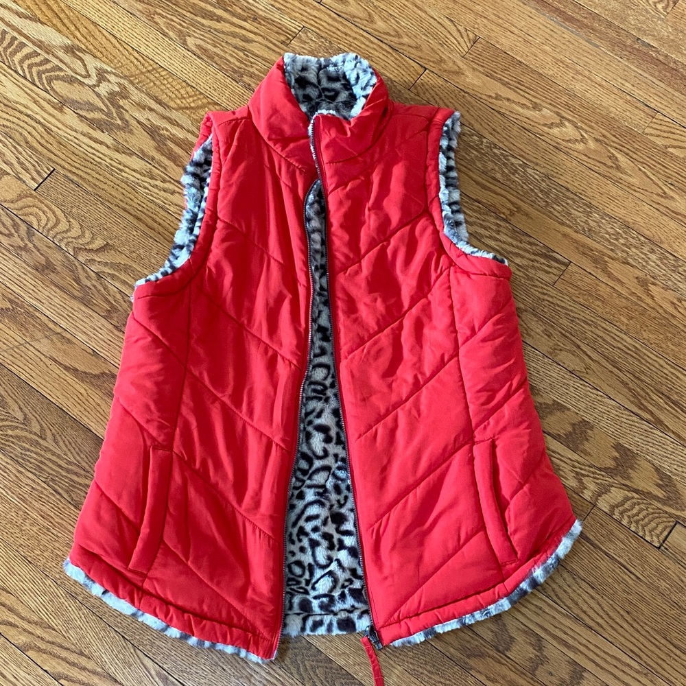 Reversible vest